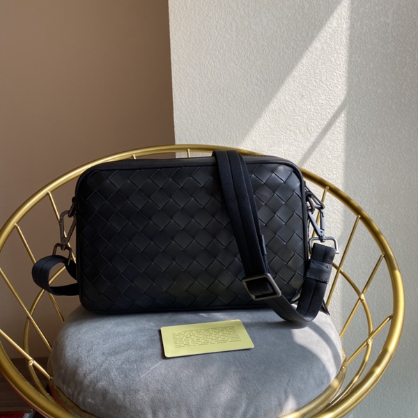 ボッテガヴェネタバッグ着用イメージ